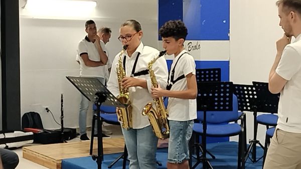 brolo – successo per il saggio di fine anno dell’associazione “in crescendo”